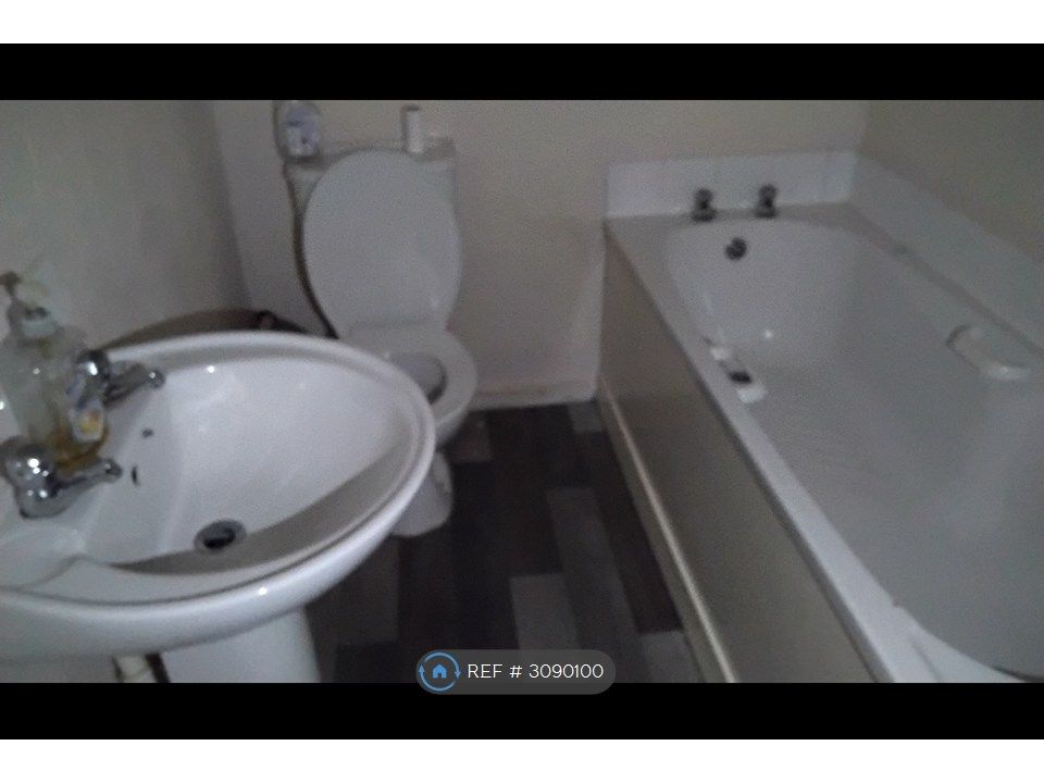 Property photo 2 of 3