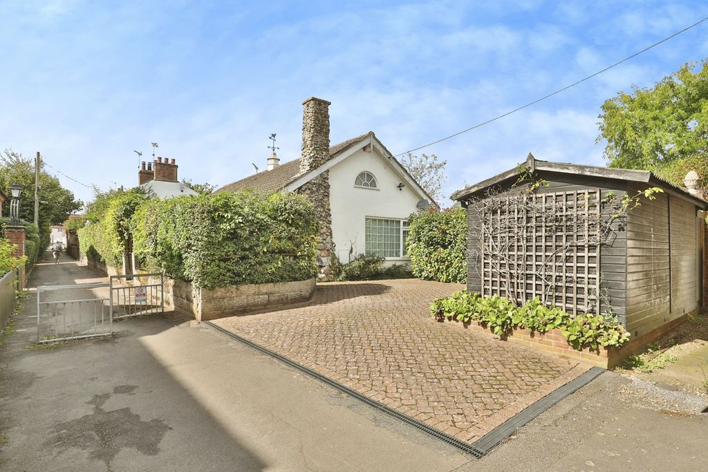 Property photo 1 of 19