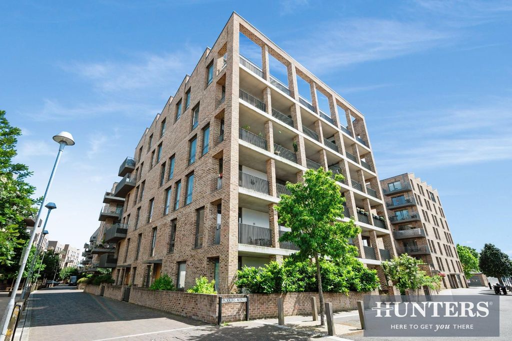 Property photo 1 of 15 Isambard Court (12 From 20)-20.Jpg
