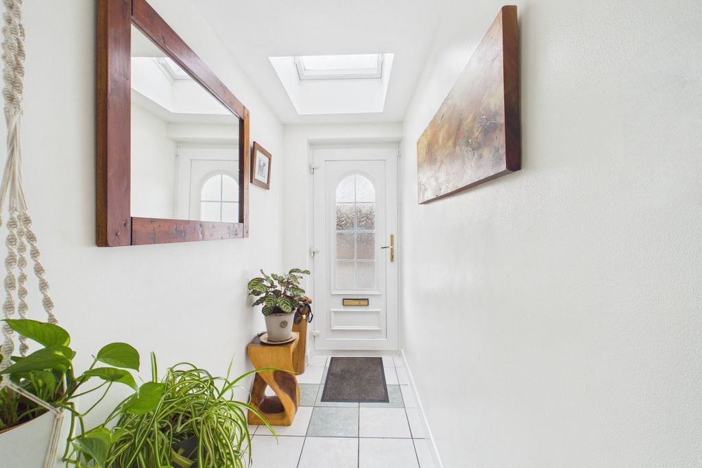 Property photo 2 of 49 Cam03293G0-Pr0262-Still053