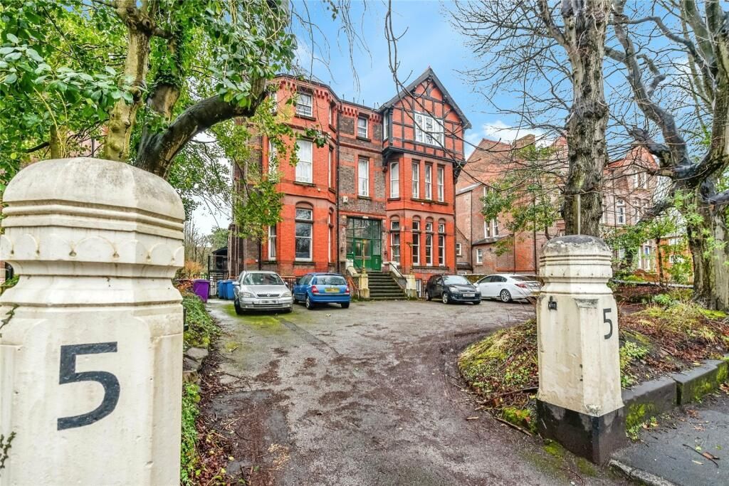 Property photo 2 of 12