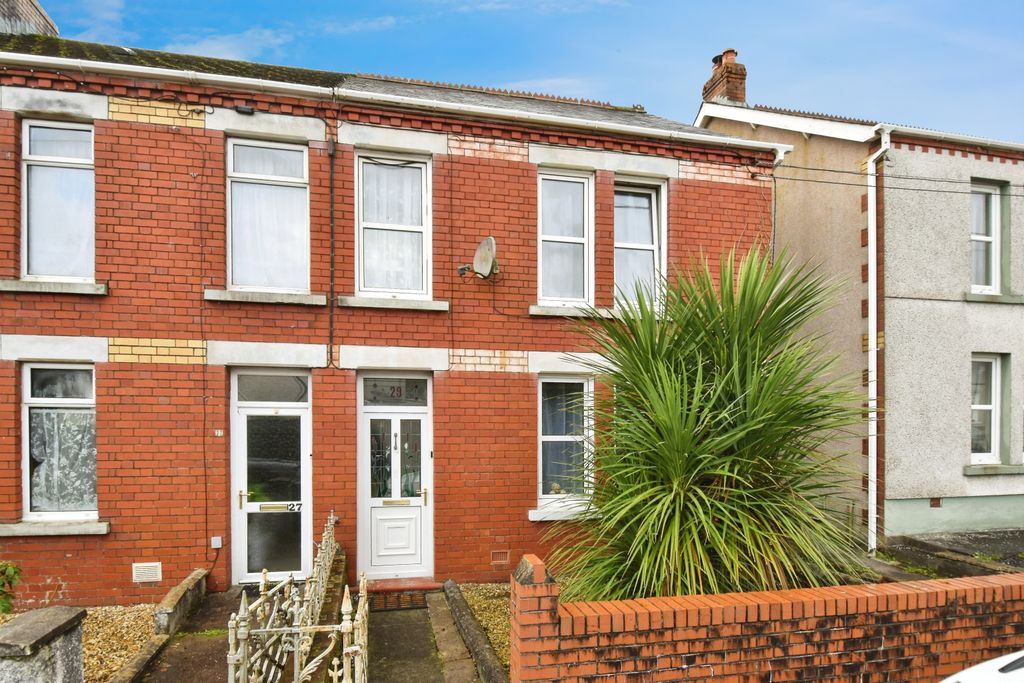 Property photo 1 of 21