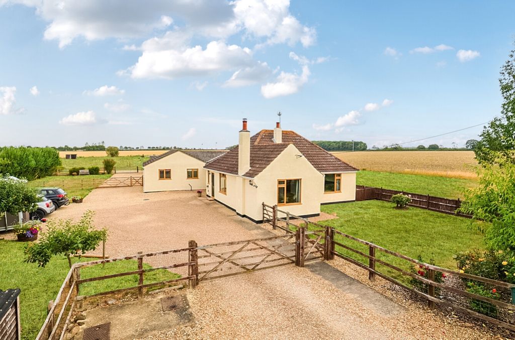 Property photo 1 of 45 1-6A7206388A981-1501366 (5)-1