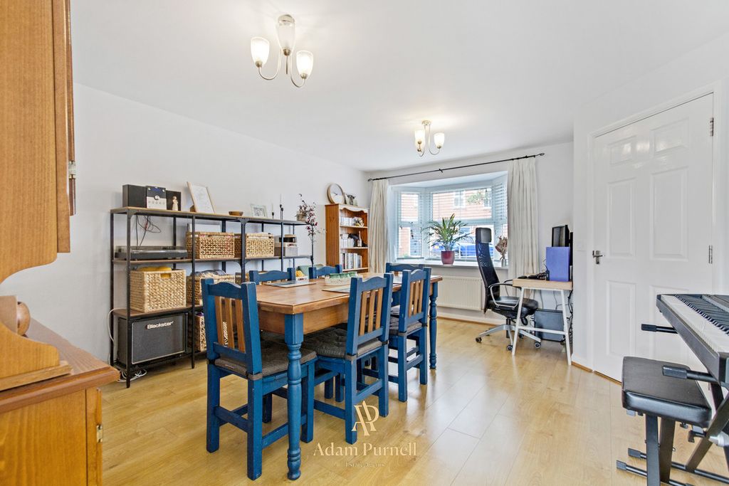 Property photo 2 of 17