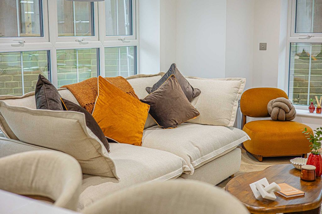 Additional image 6 of 1 bed flat for saleHall Crescent, Benfleet SS7