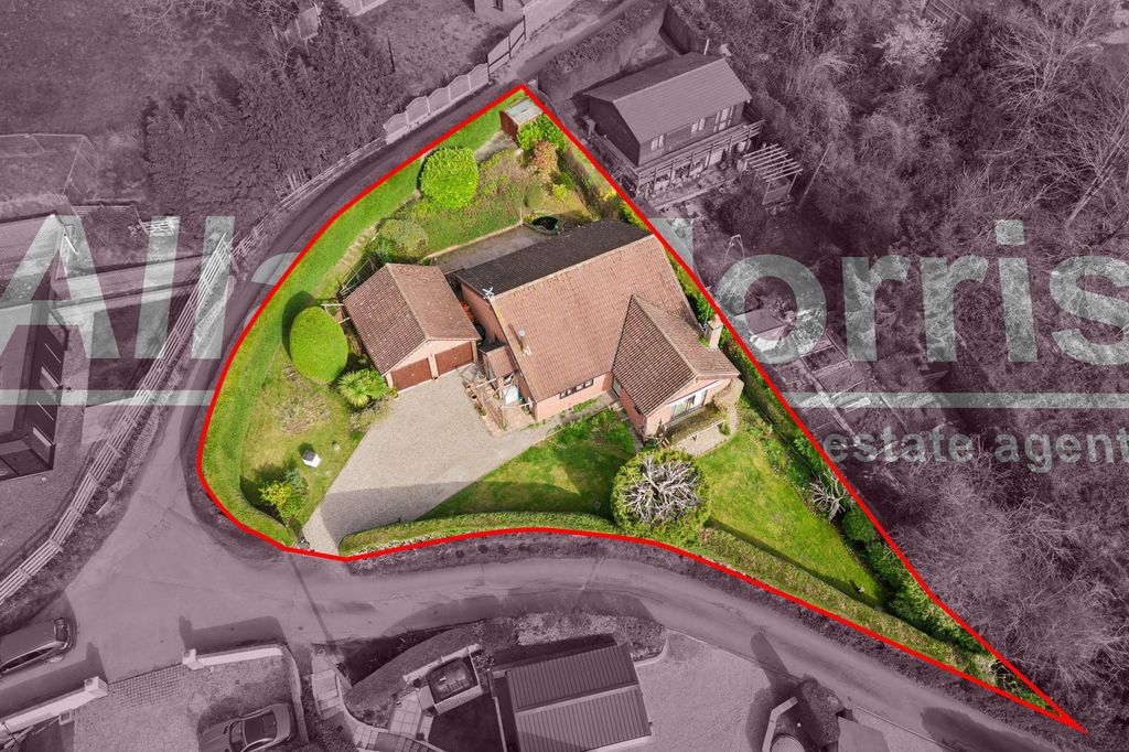 Property photo 3 of 24