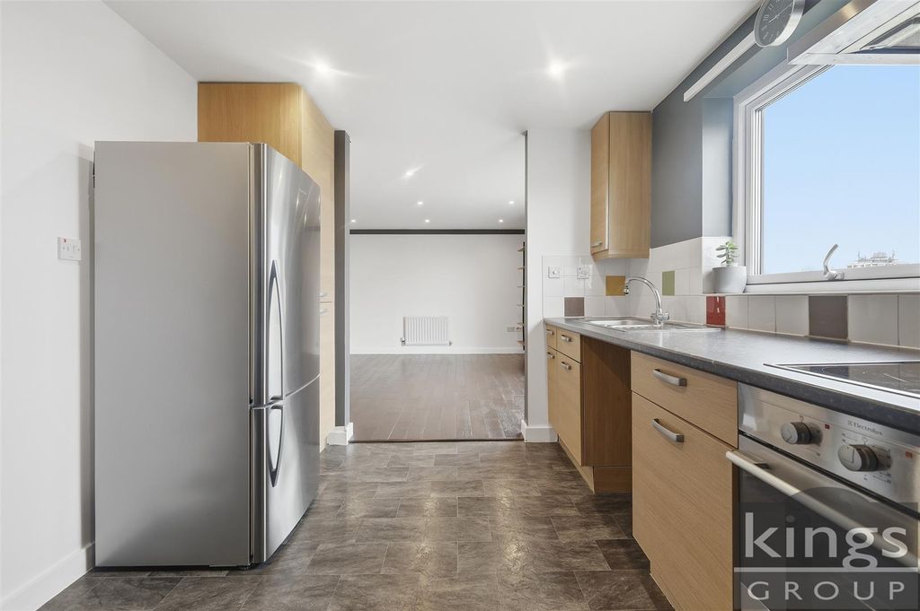 Property photo 2 of 13 Kitchen