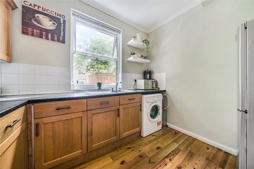Property photo 3 of 19 Picture No. 30