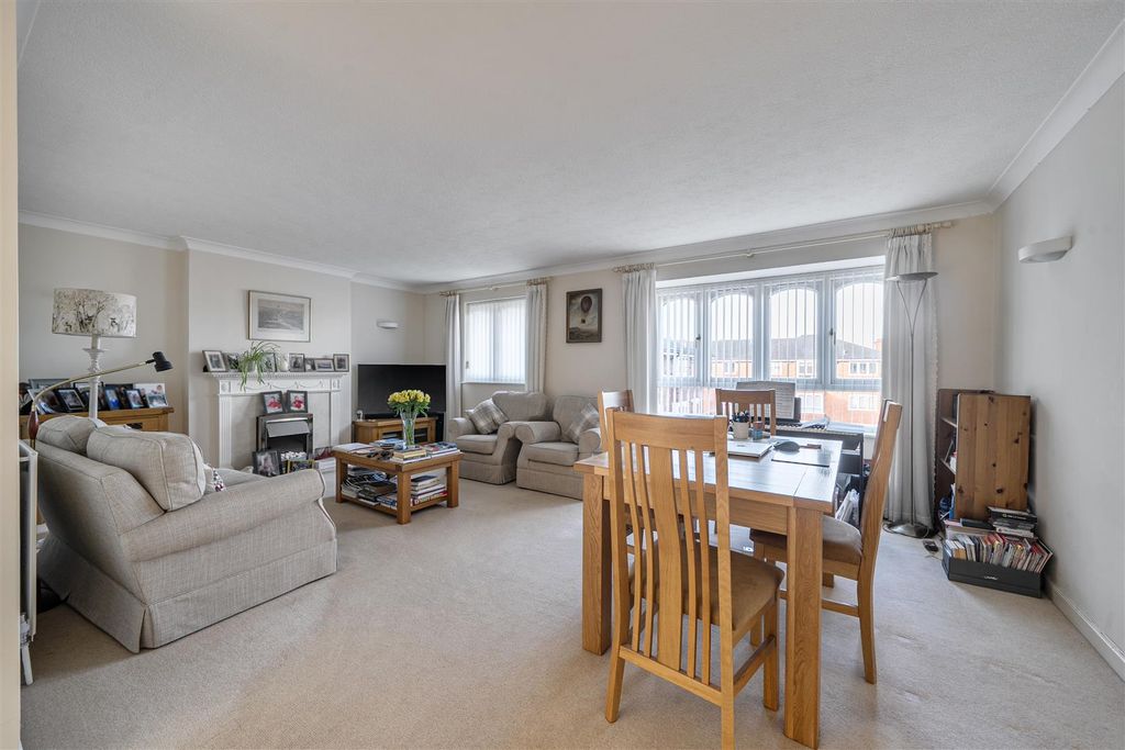 Property photo 3 of 16 1404385-9-6979E0dc09c8d.Jpg