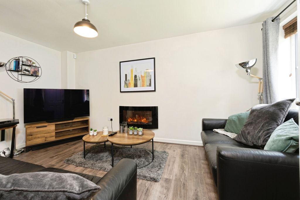 Property photo 2 of 18 Pbox-Img.Jpg