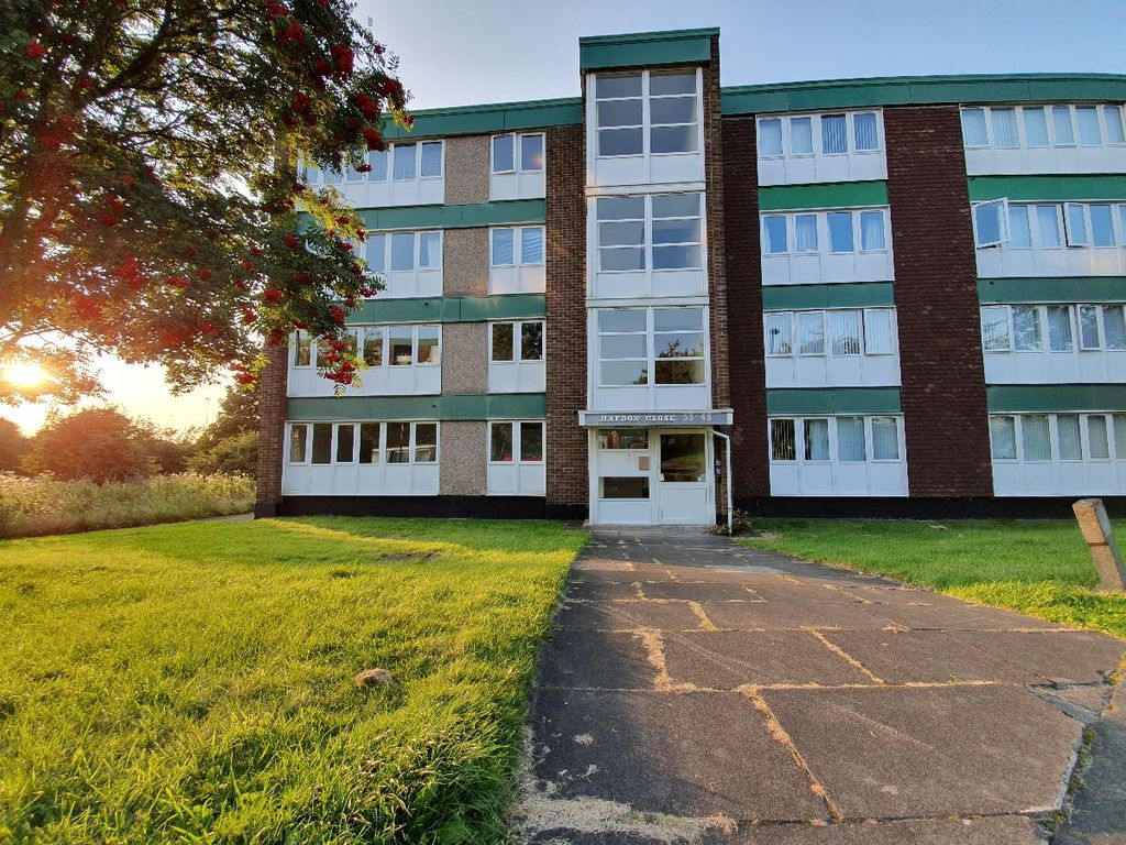 Property photo 1 of 12