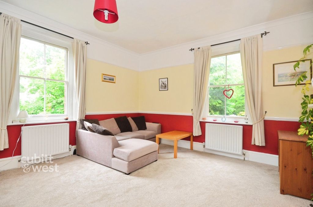 Property photo 2 of 10 3411A8d1-21500Doq