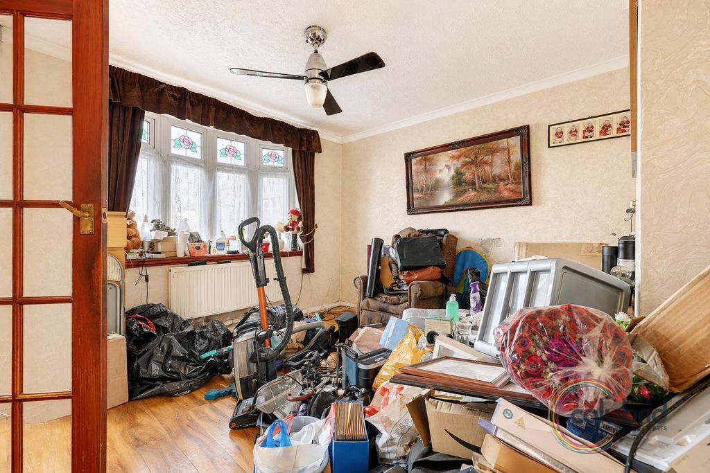 Property photo 3 of 9