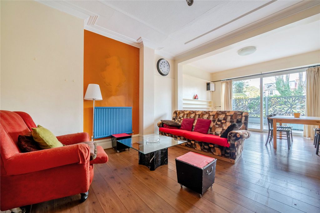 Property photo 2 of 16 Picture No. 03