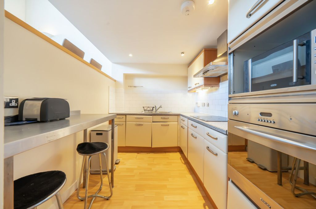 Property photo 3 of 14 1469166-5-6A27dc3...