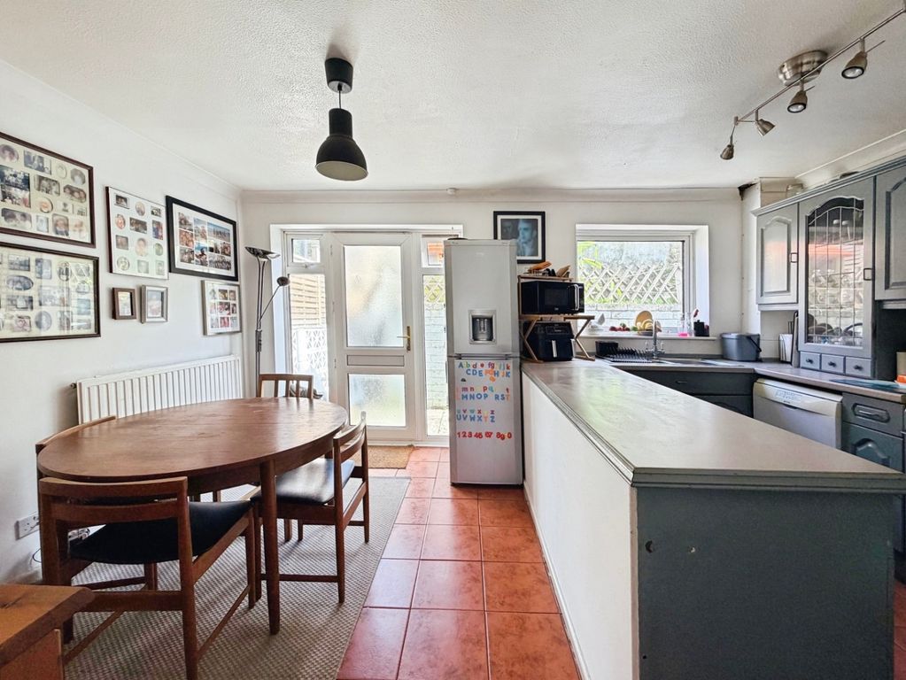 Property photo 3 of 21 5587567