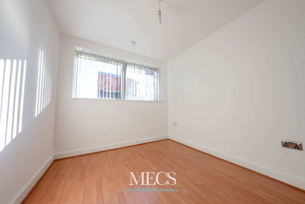 Property photo 3 of 7 4716862