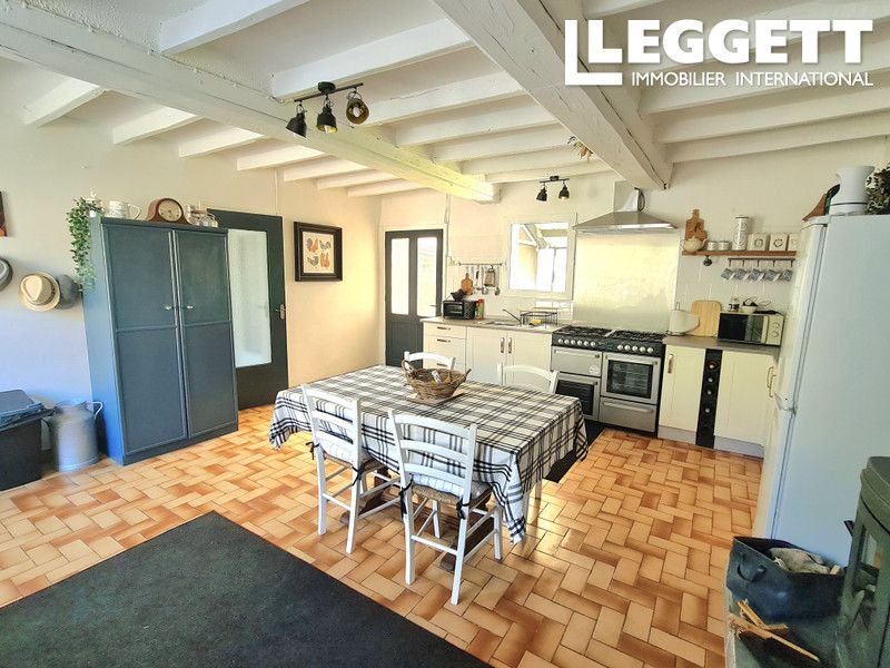 Property photo 3 of 10