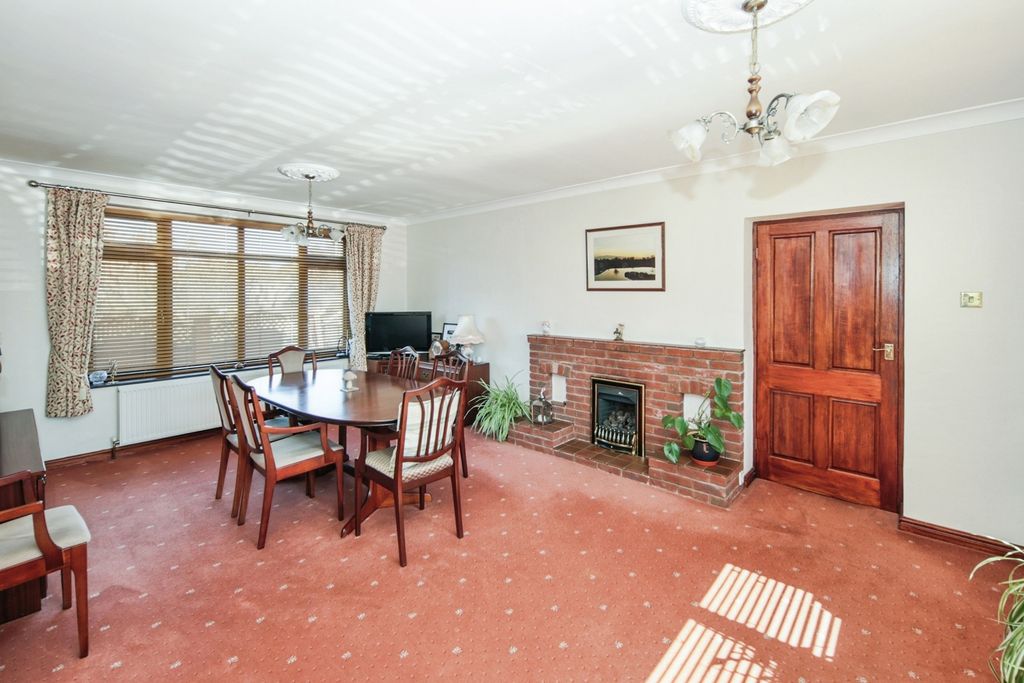 Property photo 3 of 20 Pbox-Img.Jpg