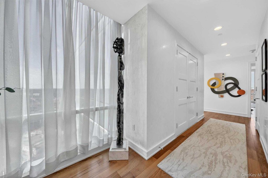 Property photo 2 of 27 <Alttext/>