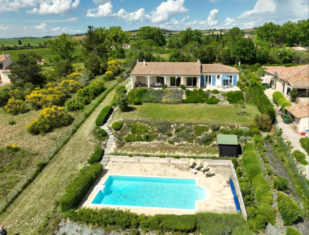 Property photo 1 of 30