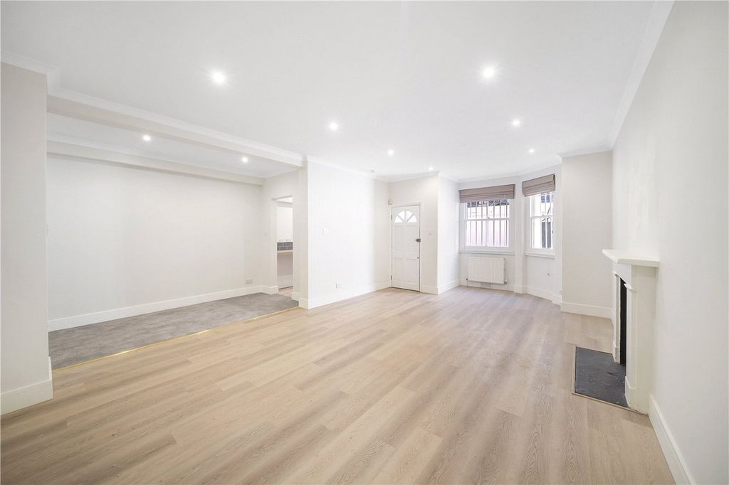 Property photo 2 of 22 Reception