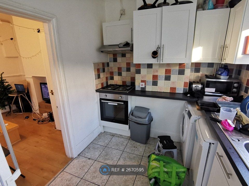 Property photo 2 of 11