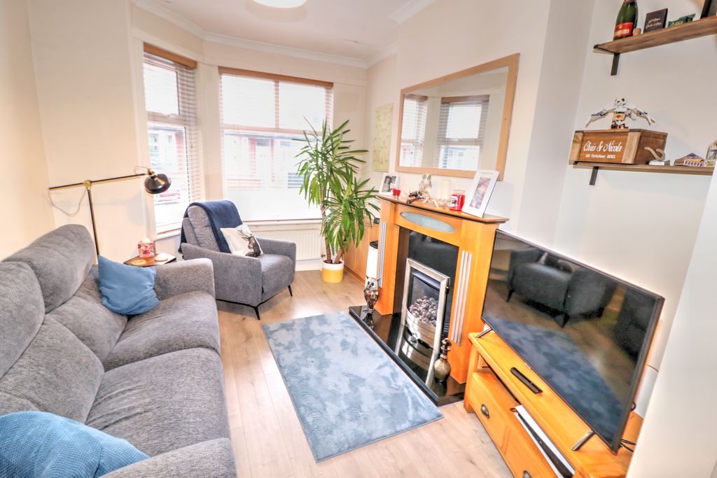 Property photo 2 of 15 Img_7741