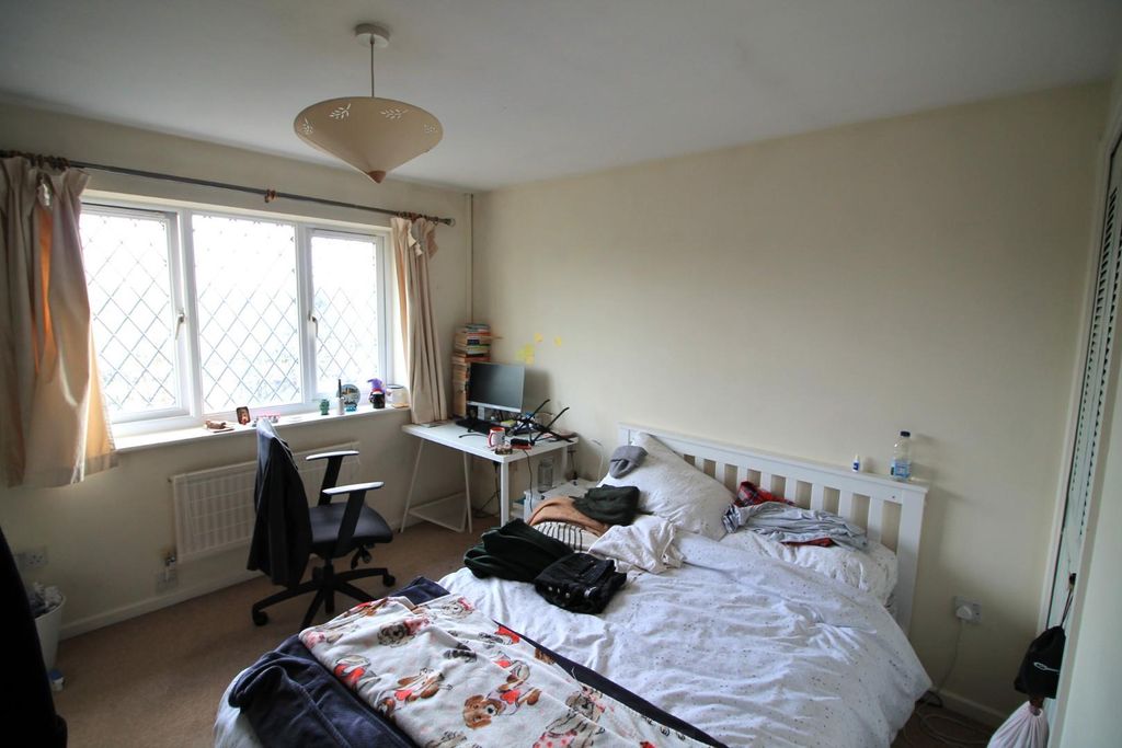 Property photo 3 of 9 Bedroom 1.Jpg