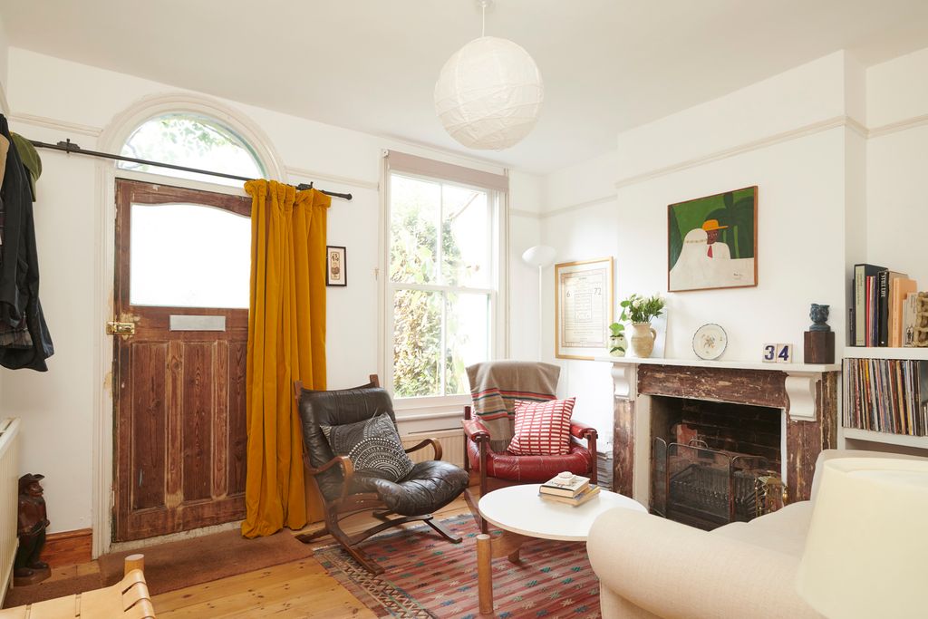 Property photo 2 of 10