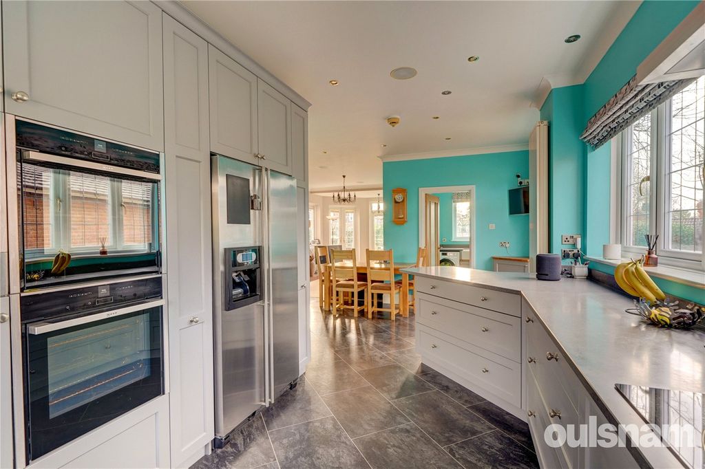 Property photo 2 of 44 Picture No. 52