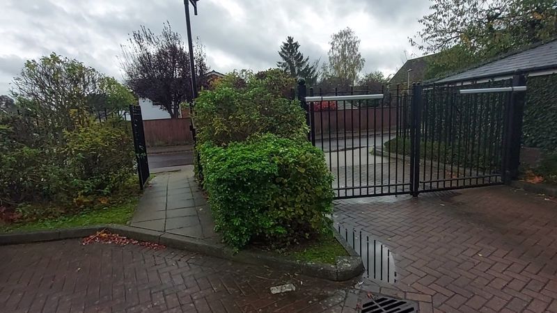 Property photo 2 of 20 Photo 17