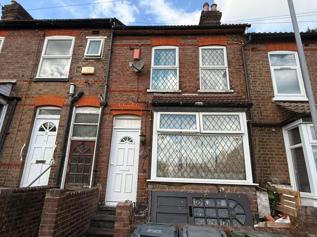 Property photo 1 of 11