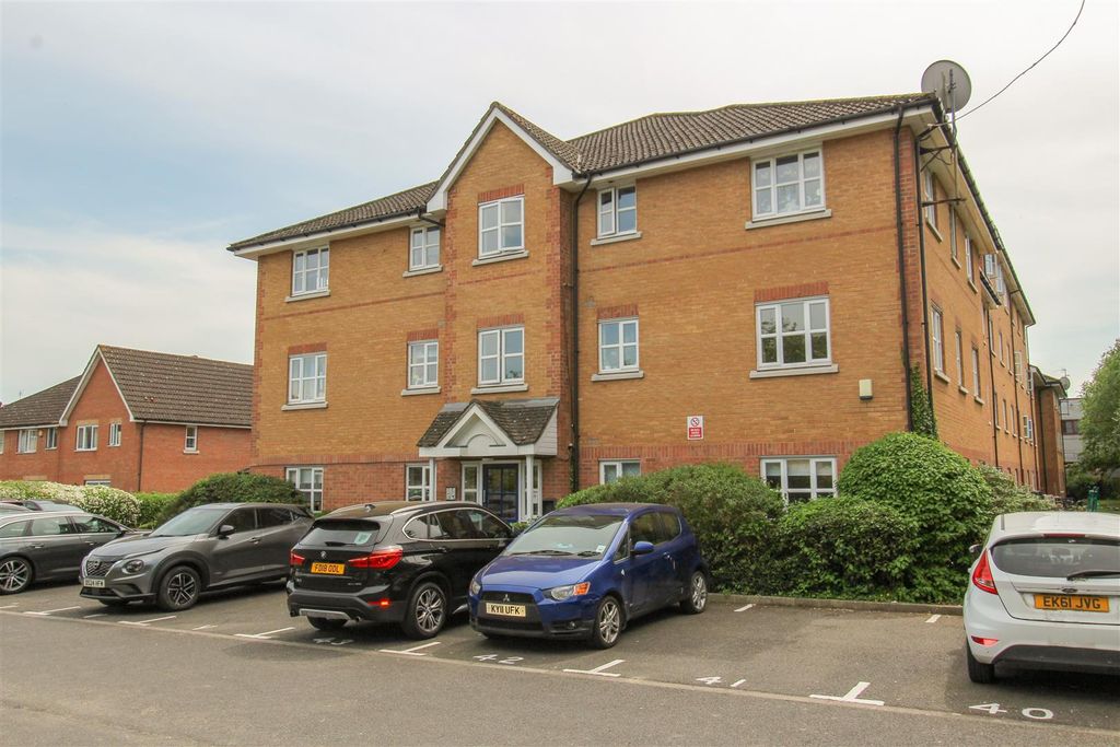 Property photo 1 of 6