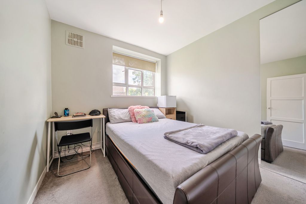 Property photo 3 of 20 1520527-11-6Aabef...