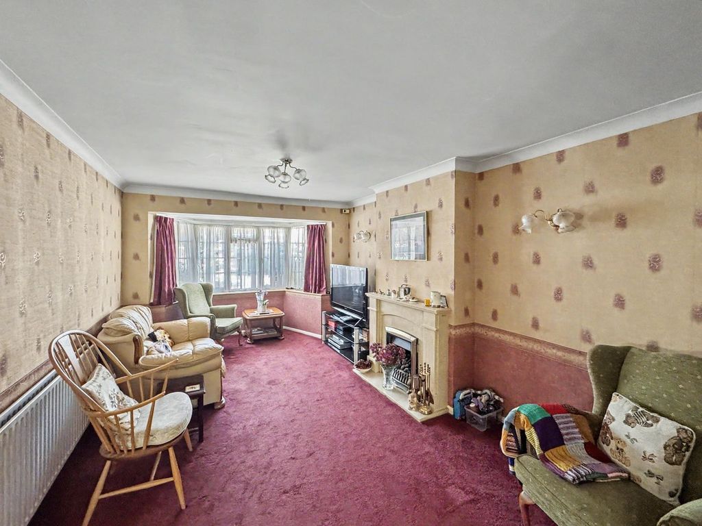 Property photo 2 of 24