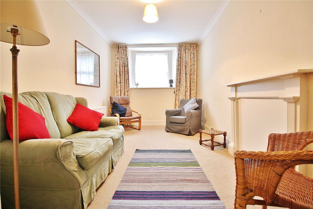 Property photo 2 of 10 Picture No. 19