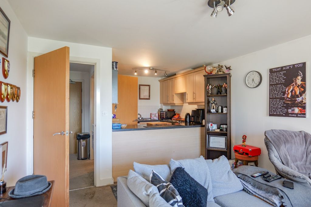 Property photo 3 of 16