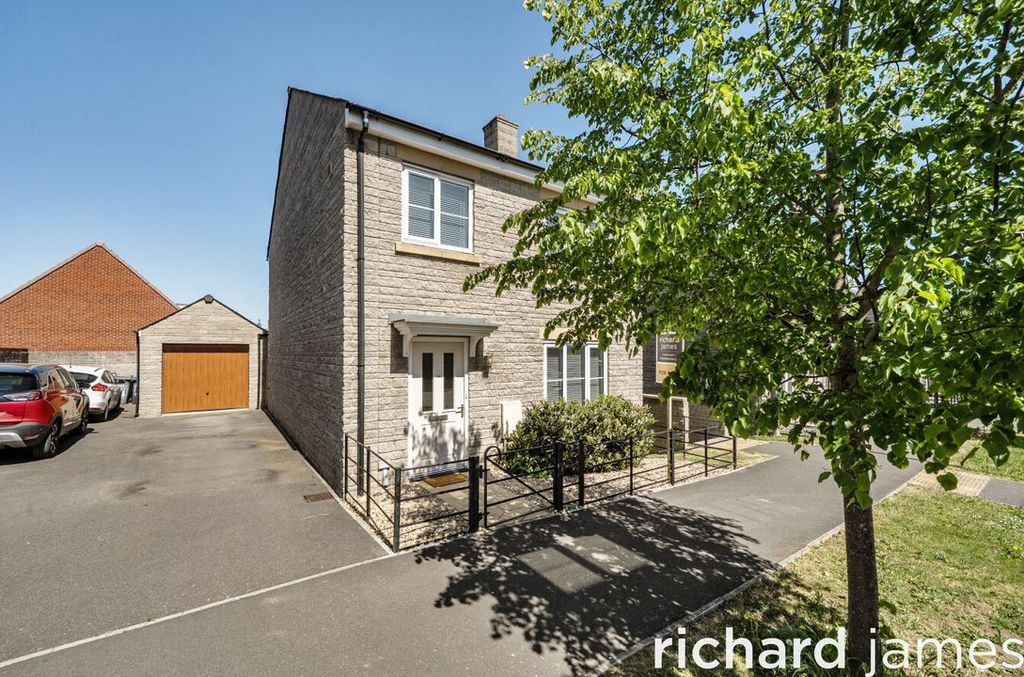 Property photo 1 of 24 0c9Fdfb9363647E286F728046E7c3126