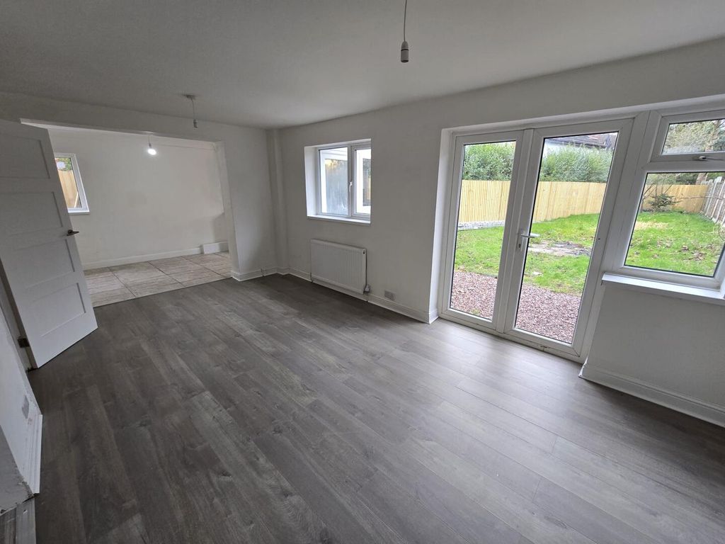 Property photo 3 of 13 Living Room