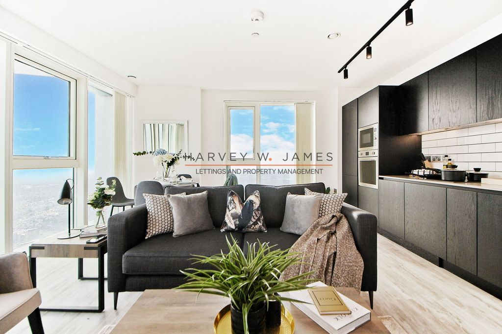 Property photo 3 of 44