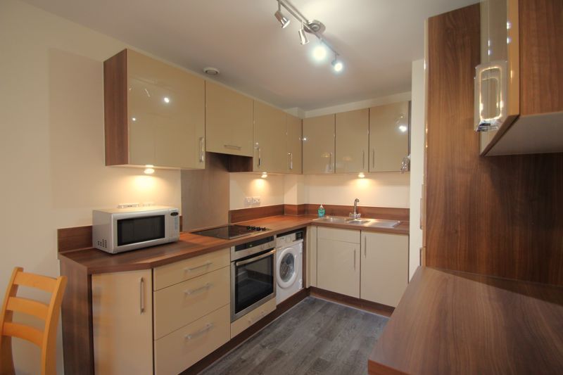 Property photo 3 of 8 Photo 9