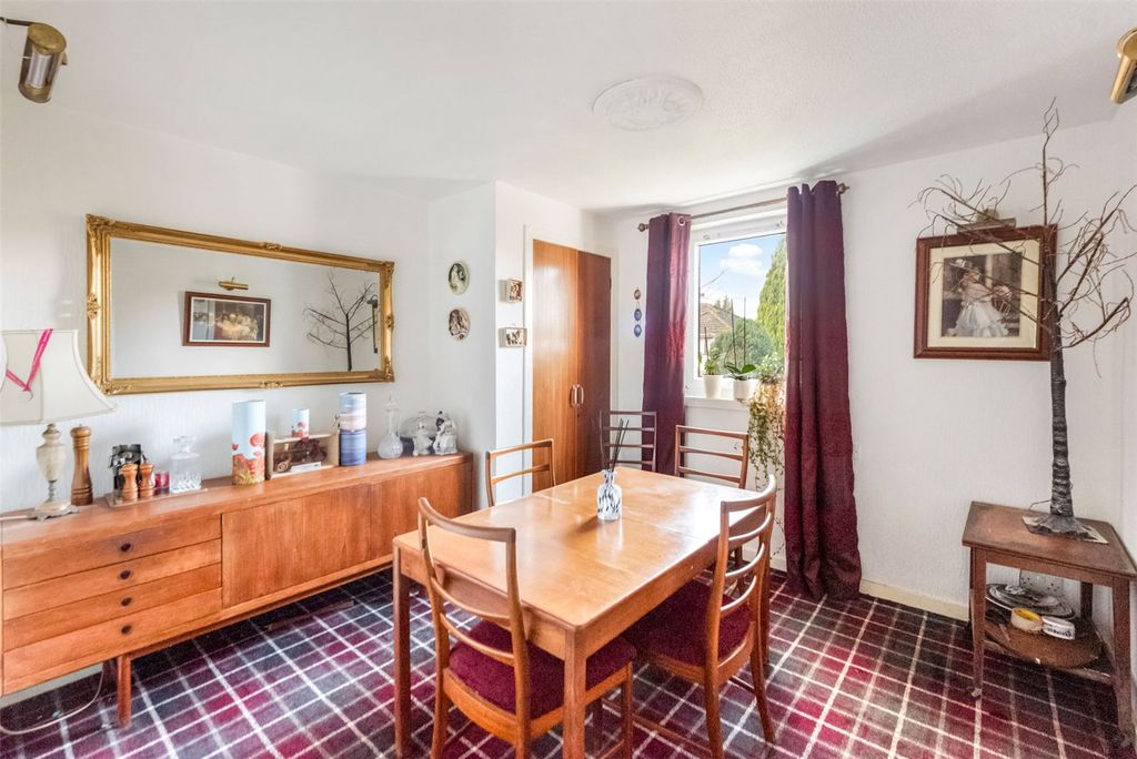 Property photo 3 of 23 Picture No. 24