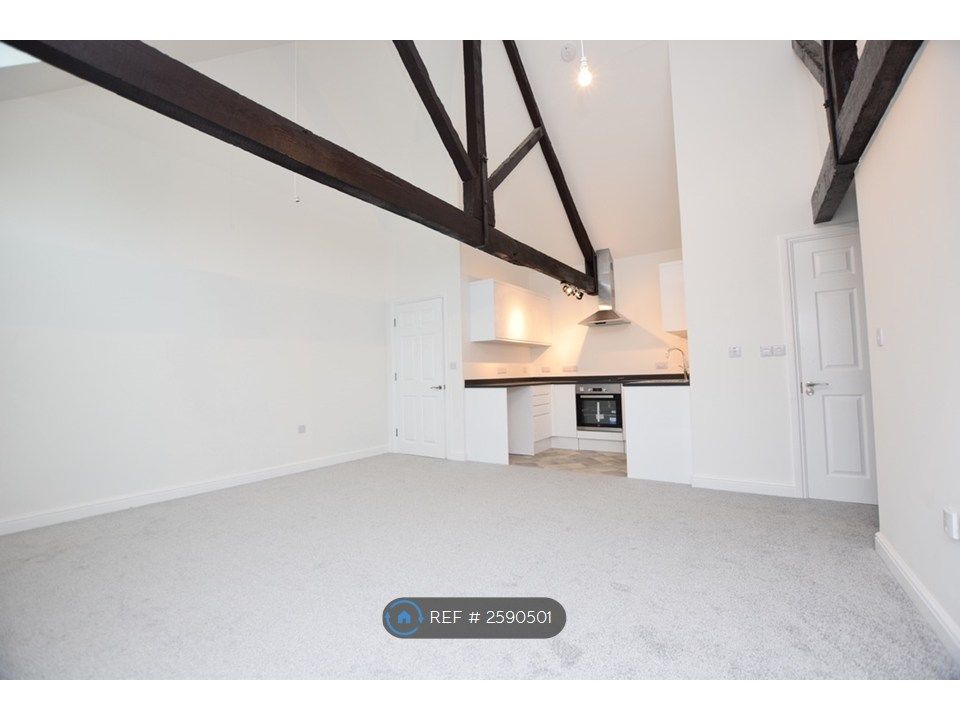 Property photo 1 of 9 Beamed Ceilings