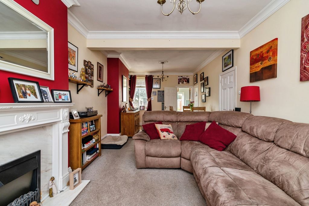 Property photo 2 of 16 Pbox-Img.Jpg