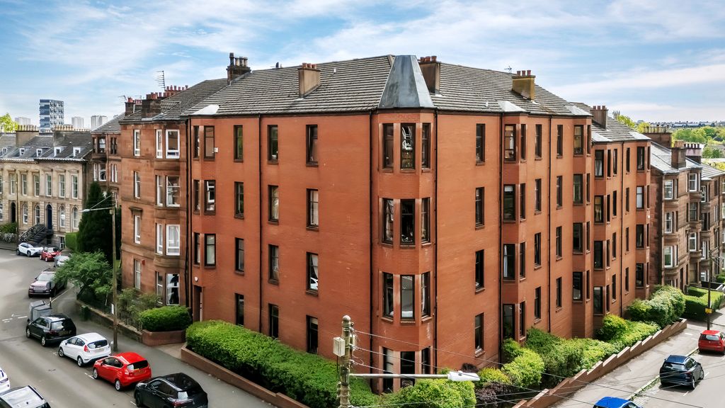 Property photo 1 of 22 1-Print-125 Wilton Street Flat 18_27