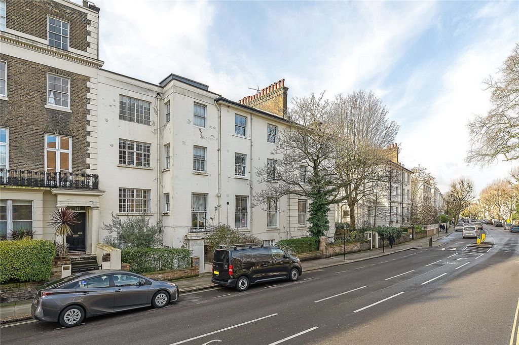 Property photo 2 of 8 Exterior