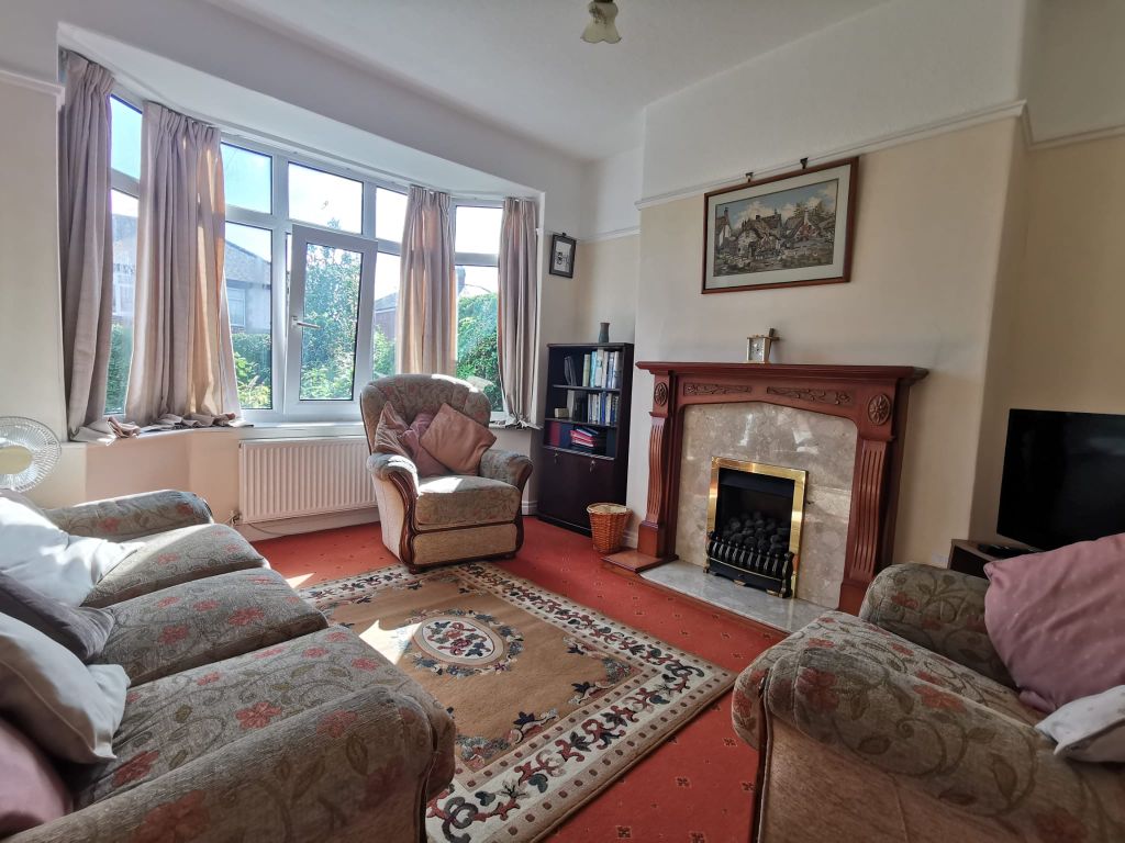 Property photo 2 of 11