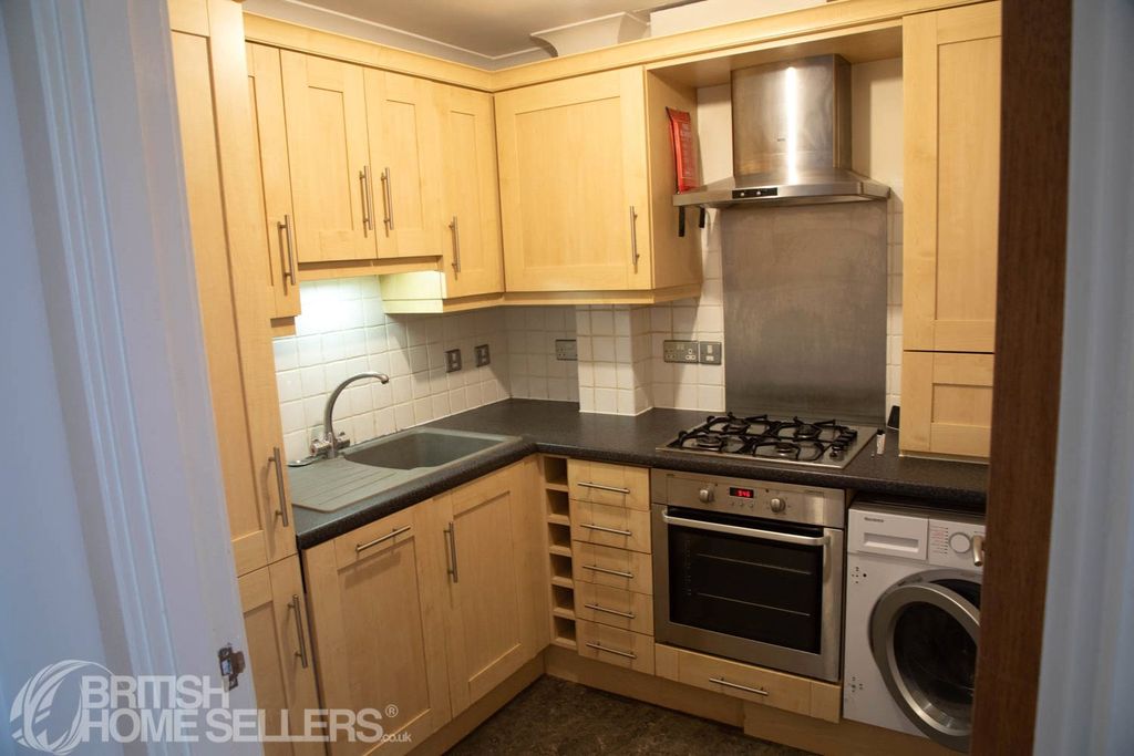 Property photo 2 of 11 Picture No. 07