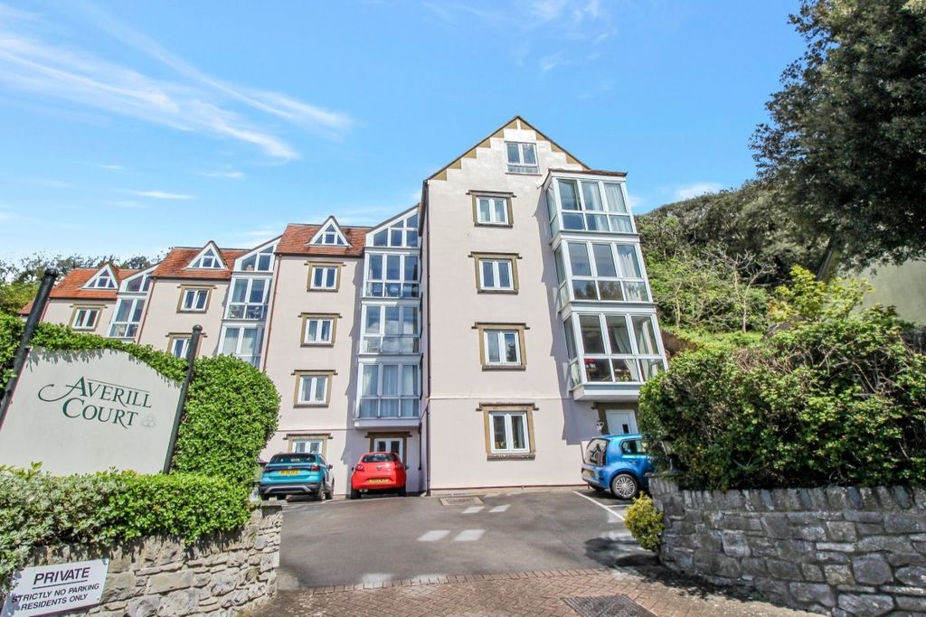 Property photo 1 of 11 Averill Court